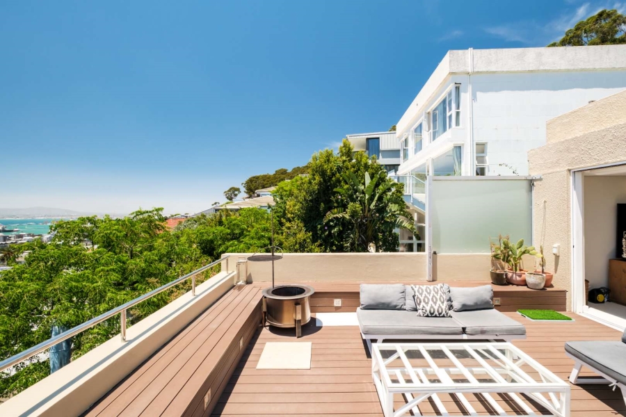 3 Bedroom Property for Sale in Green Point Western Cape